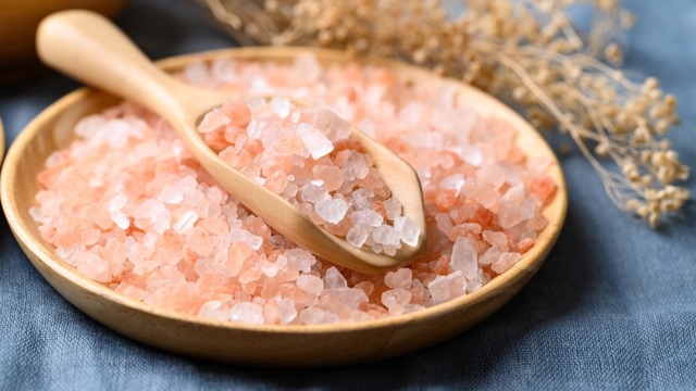 Himalaya Tuzu Nedir? Faydaları ve Kullanım Önerileri