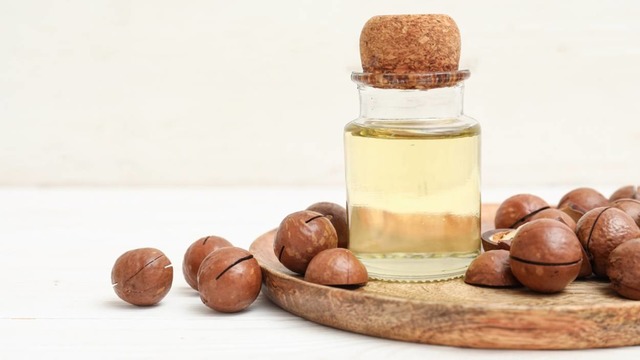 Macadamia Yağı Nedir? Cilt ve Saç İçin Faydaları Nedir?