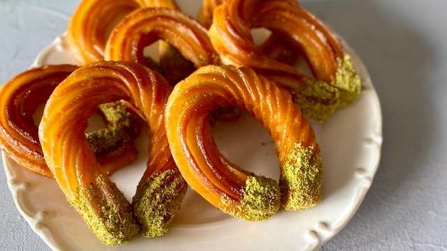 En Tatlı Gelenek: Halka Tatlısı