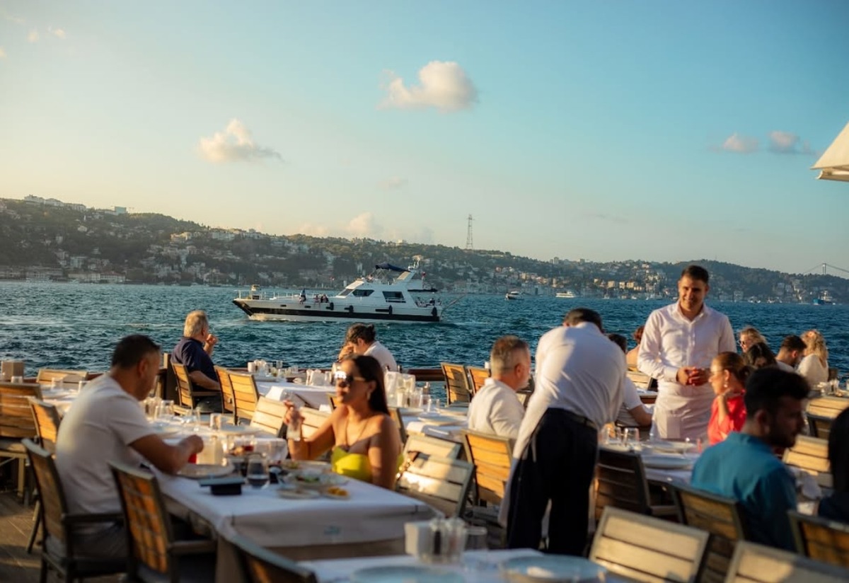 İstanbul'da Ağustos Ayı Boyunca Sıkça Tercih Edilen ve Sevilen 10 Popüler Mekan Tarifi