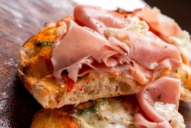 Mortadella Salamı