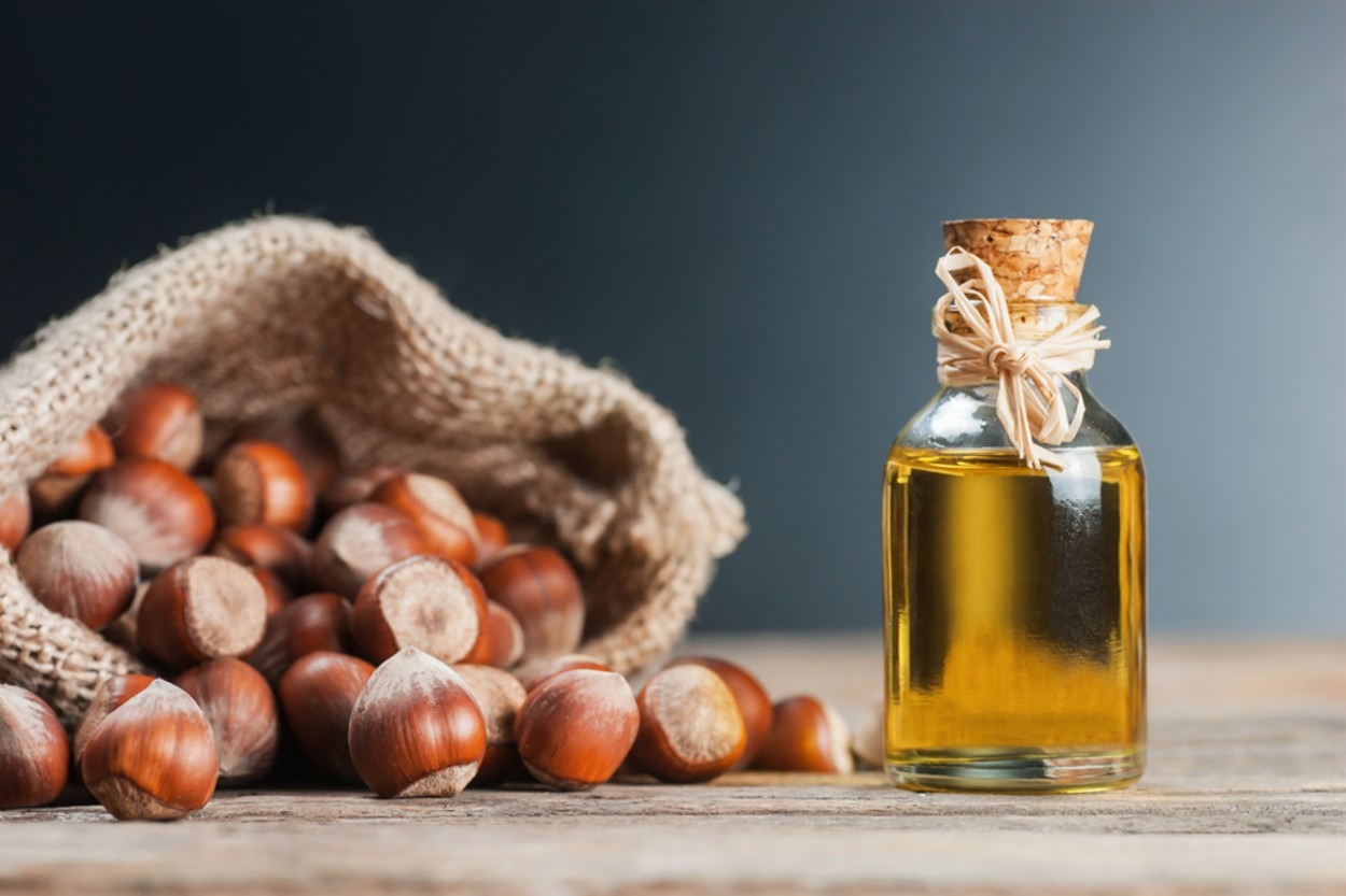 Fındık Yağı Nedir? Faydaları ve Kullanım Alanları