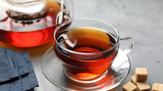 Siyah Çayın Faydaları Nedir? Günde Ne Kadar İçilmeli?