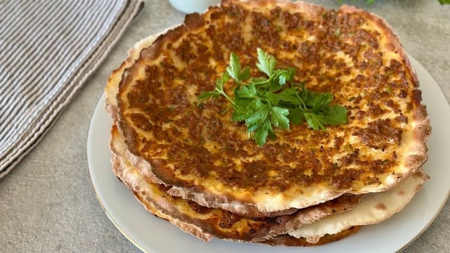 Herkese Göre: Glutensiz Lahmacun