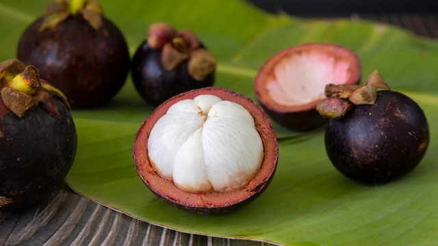 Mangosten Meyvesi Nedir? Nasıl Tüketilir?