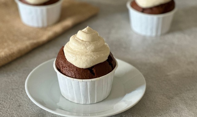 Keklerin Üzerine: Frosting