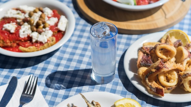 Rakı Kaç Kalori? Çeşitlerine Göre Tek, Duble Rakı Kalorileri