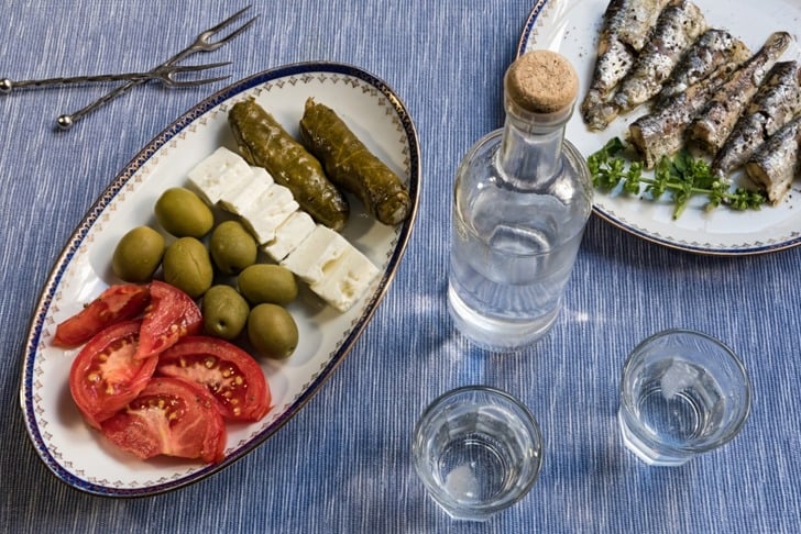 Rakı kaç kalori?