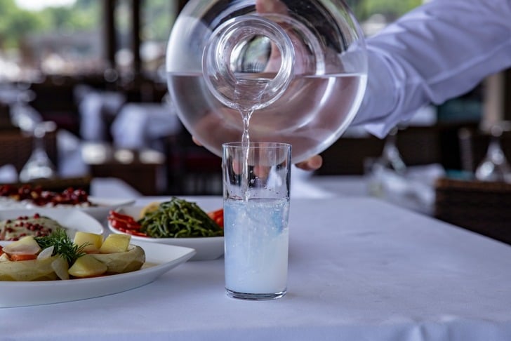 Rakı kaç kalori?