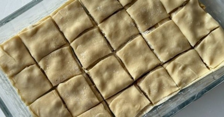 Oklavasız Baklava Tarifi Aşama 10