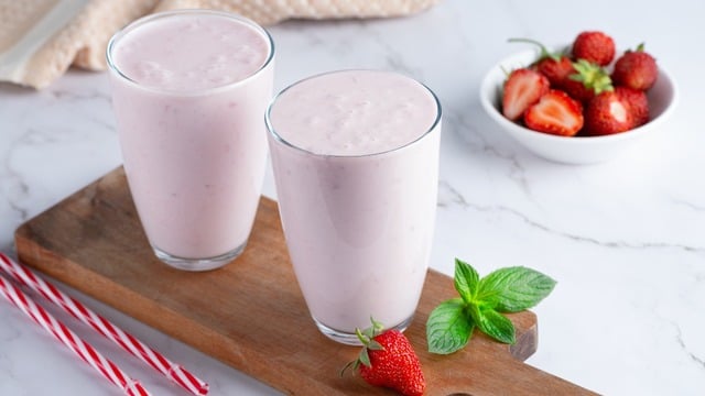 1 Bardak Kefir Kaç Kalori? Tam Yağlı, Yağsız ve Meyveli Kefir Kalorileri