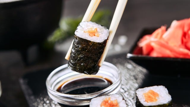 En Klasik Sushi: Sake Maki Nedir, Nasıl Yapılır?