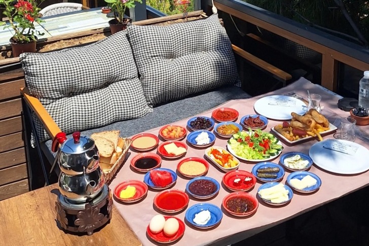 Niobe Seyir Cafe & Kahvaltı Salonu