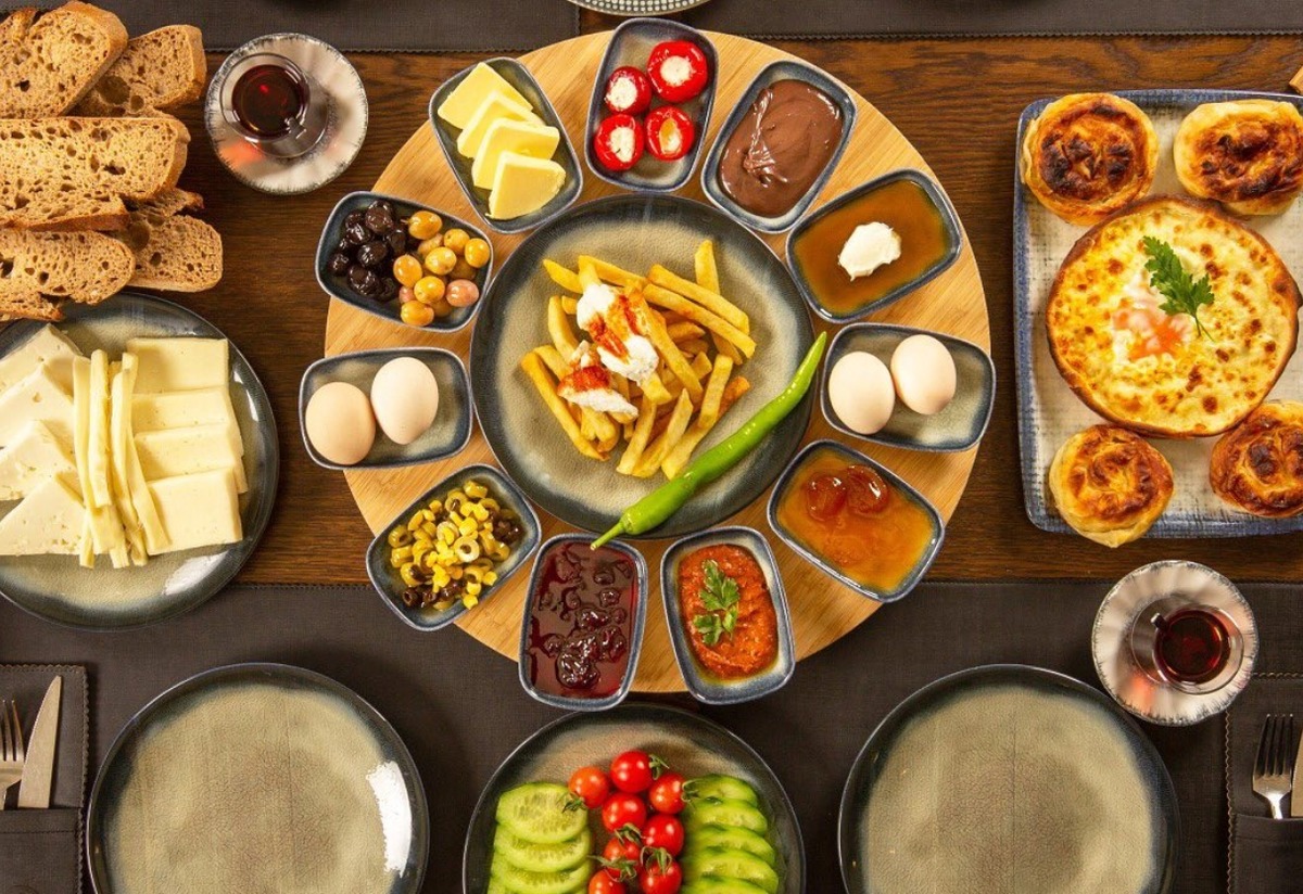 Manisa Kahvaltı Yerleri: Manisa'daki En İyi 10 Kahvaltıcı Tarifi