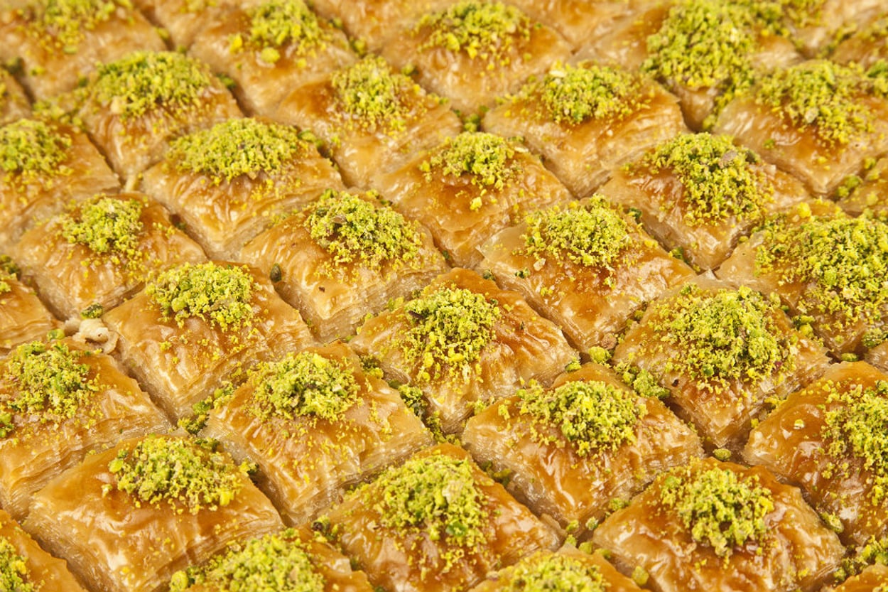Bayram Tadına Yakışır Ev Yapımı Baklavalar İçin 6 Fıstıklı Öneri