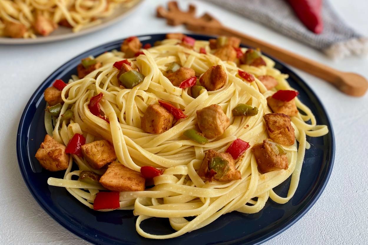 Lezzeti Marinesinde: Tavuklu Spagetti