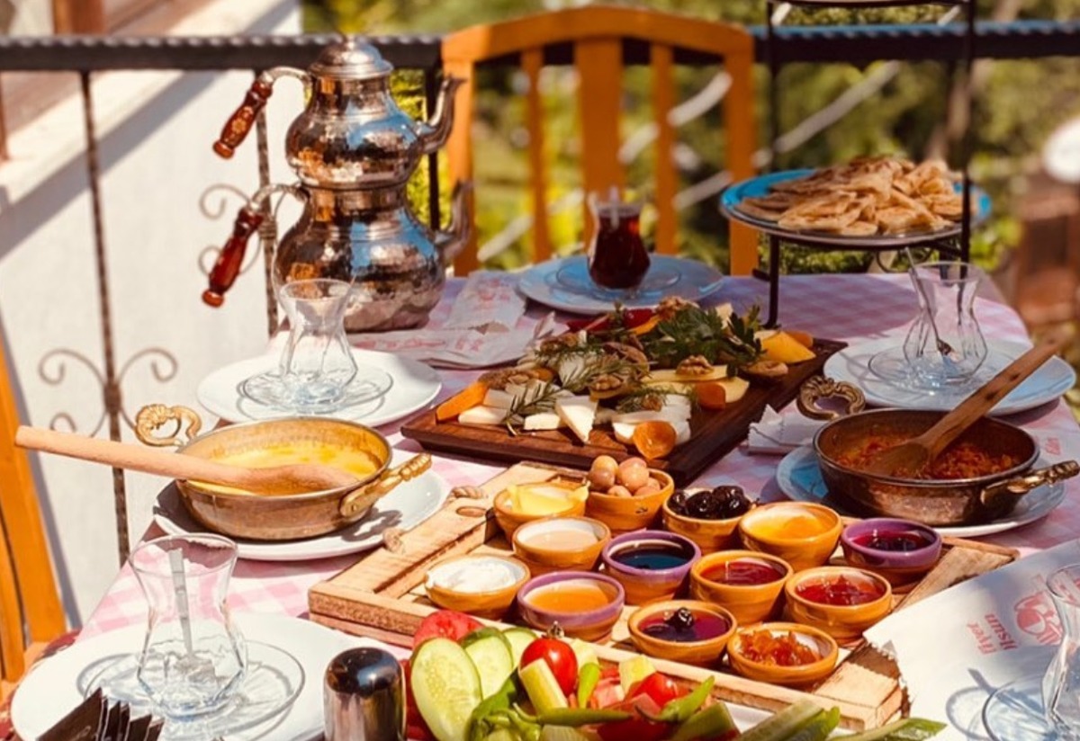Sakarya Kahvaltı Yerleri: Sakarya'daki En İyi 10 Kahvaltıcı Tarifi
