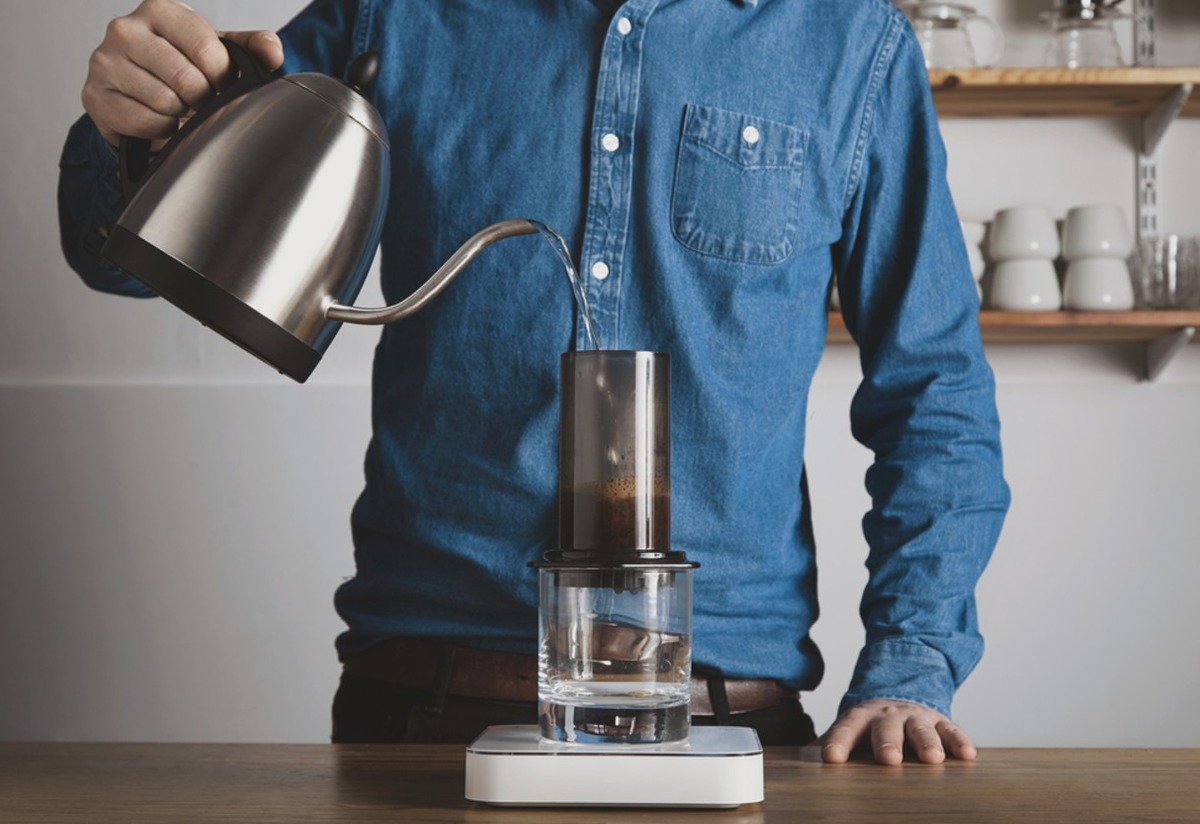 Aeropress Nedir, Nasıl Kullanılır? Aeropress ile Kahve Demleme Rehberi Tarifi