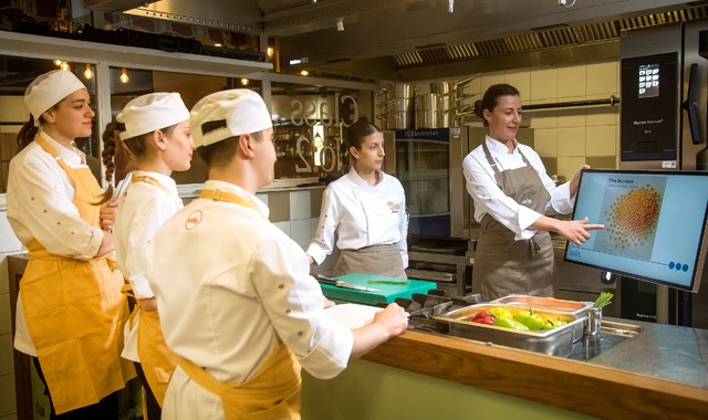 Türkiye ve Dünyadan Öne Çıkan 8 Gastronomi ve Aşçılık Okulu