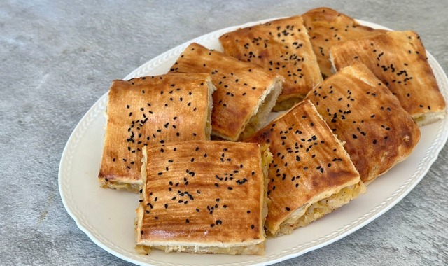 Kat Kat ve Doyurucu: Patatesli Kömbe