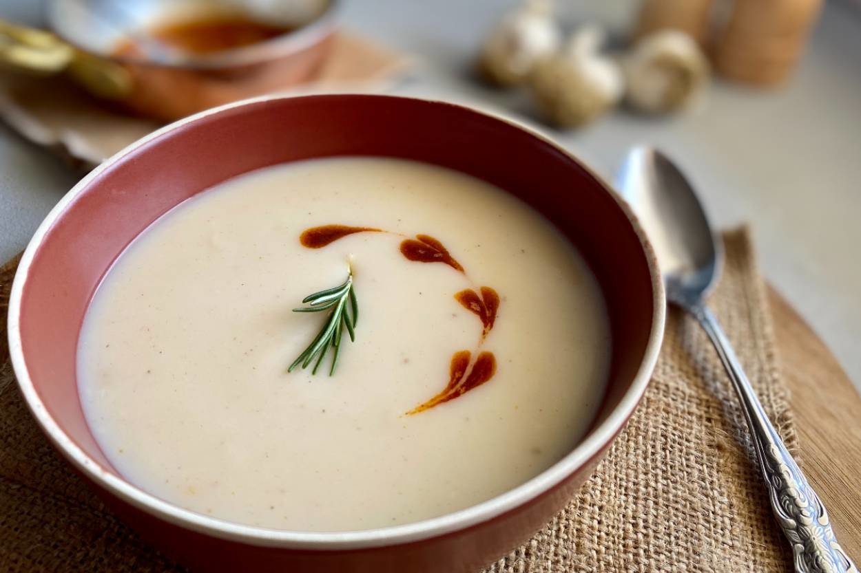 15 Dakikada Hazır: Sarımsak Çorbası