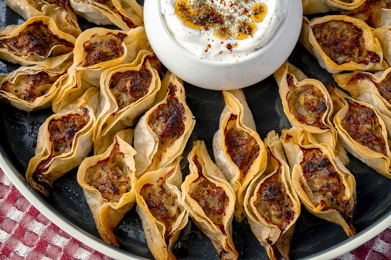 Patatesli Kıymalı İç Harcıyla: Çıtır Yufka Mantısı