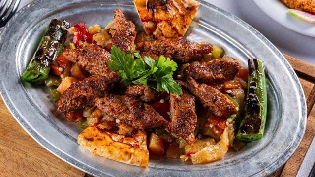 Anadolu Yakası İftar Mekanları: En İyi 10 Mekan