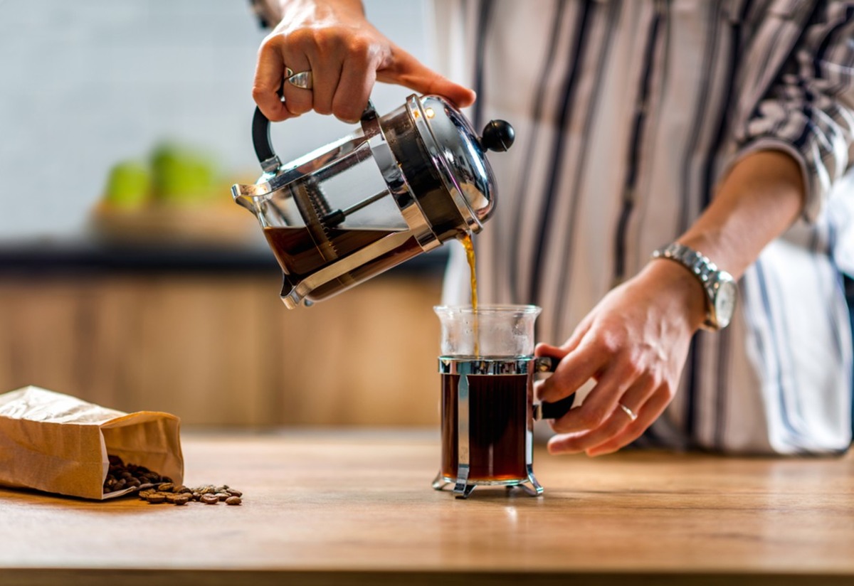 French Press Nedir? French Press ile Kahve Nasıl Yapılır? Tarifi