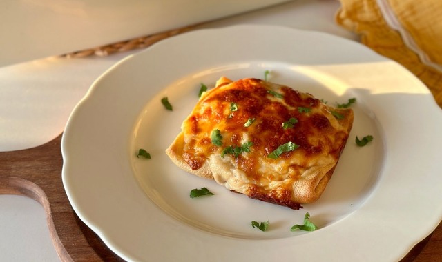 Adım Adım Yapılışıyla: Beşamel Soslu Börek