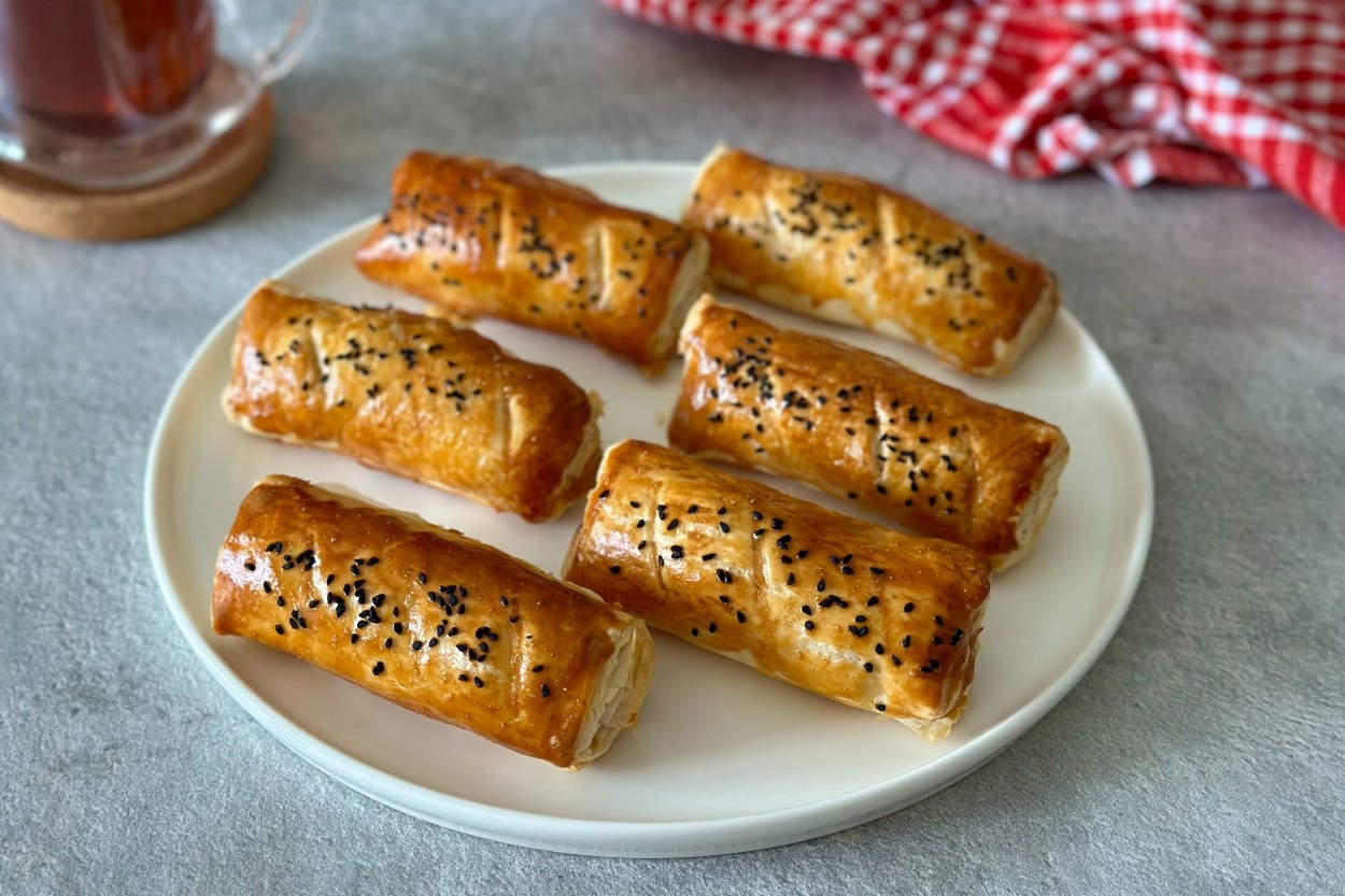 Çıtır Çıtır Yenir: Peynirli Milföy Börek