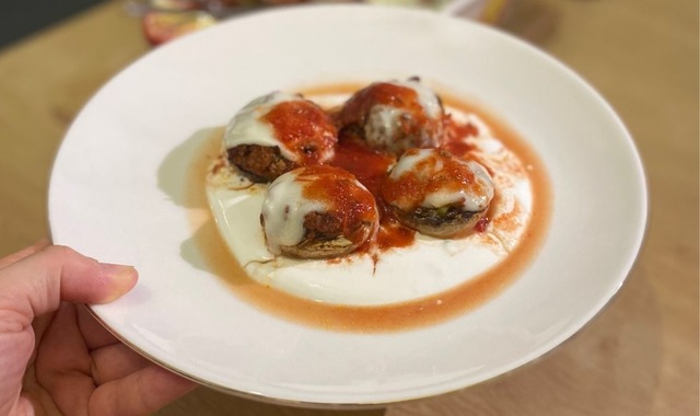 Kıymalı İç Harcıyla: Yoğurtlu Mantar Dolması