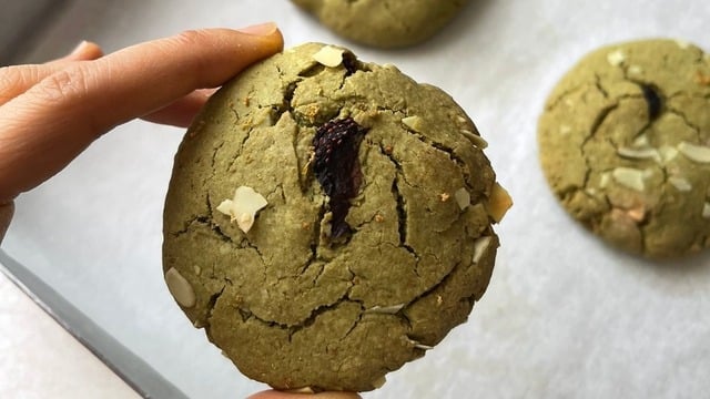 Bu Kez İçmiyoruz: Strawberry Matcha Cookie