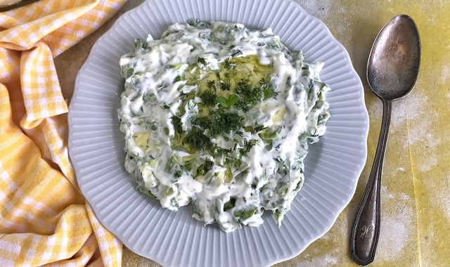 Lezzeti Uyumundan: Marul Cacığı