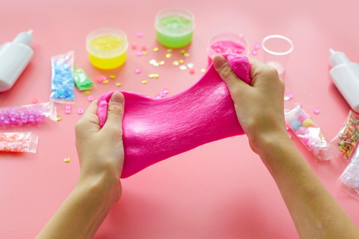 Slime Nasıl Yapılır? Evde Kimyasalsız Slime Tarifi ve Püf Noktaları