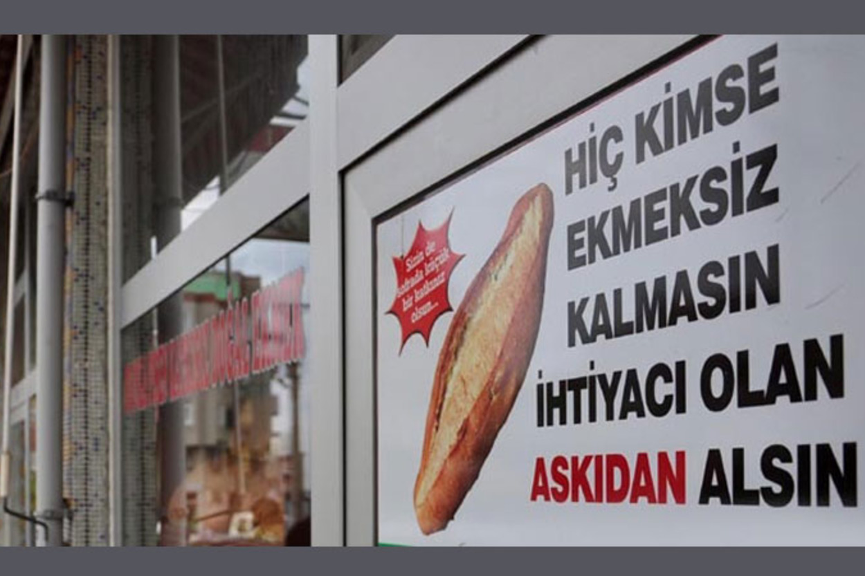 Askıda Ekmek: İhtiyacı Olanlara Ücretsiz Ekmek Sağlayan Asırlık Gelenek