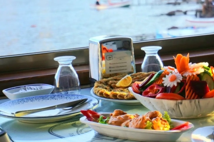Çeşmi Cihan Restaurant