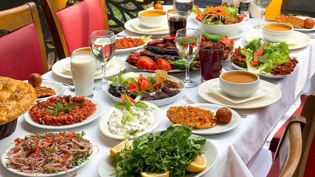 Üsküdar'da İftara Uygun Mekanlar Arayanlara Huzur Dolu 10 İftar Adresi