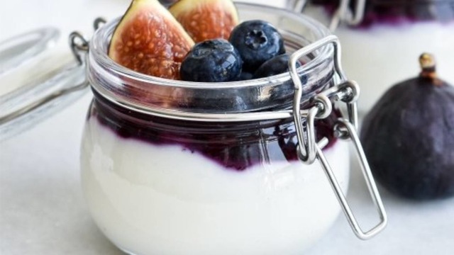 Hafif Tatlı Sevenlere: Yaban Mersinli Vegan Cup