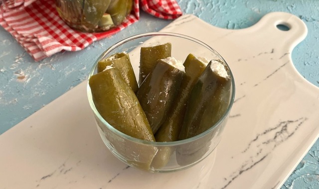 Acı Severlere: Peynir Dolgulu Jalapeno
