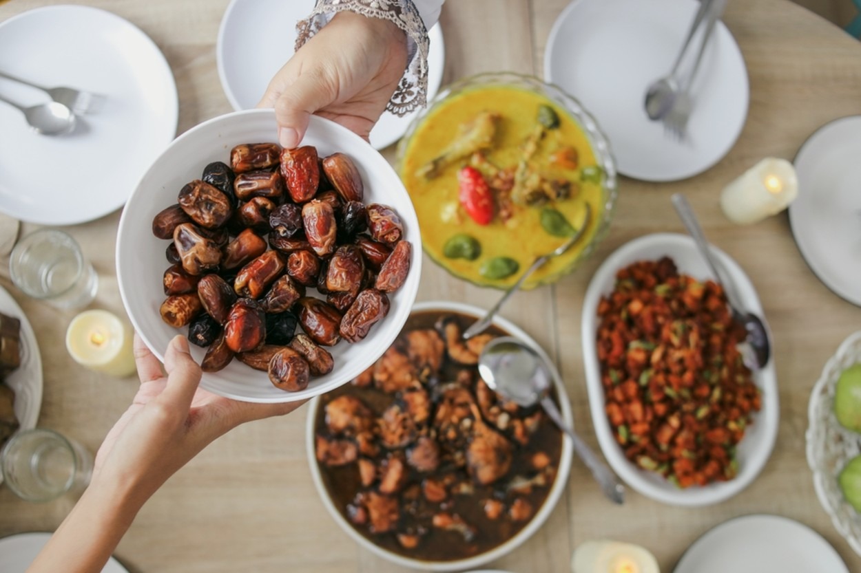 İftar Sofrası Nasıl Hazırlanır? Ramazan İçin İftar Sunum ve Hazırlık Önerileri