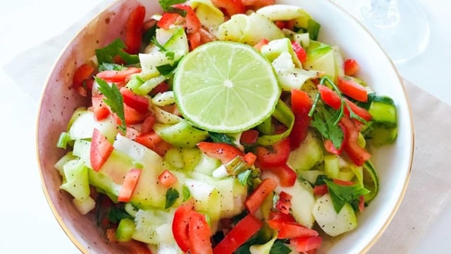 Bir de Böyle Deneyin: Asitte Pişmiş Kabak Salatası