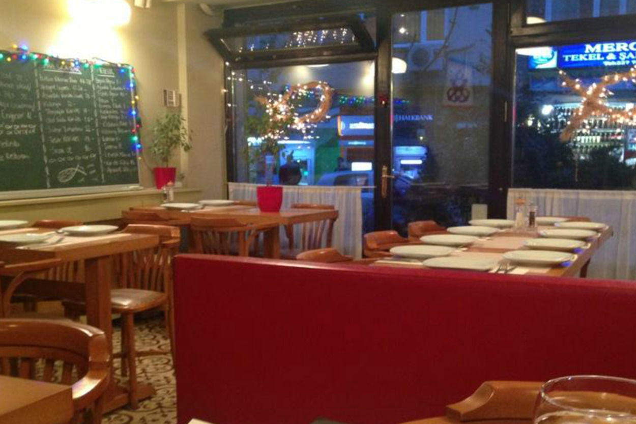 İçinde Caz Çalan Meyhane: Sıdıka Meze Restoranı