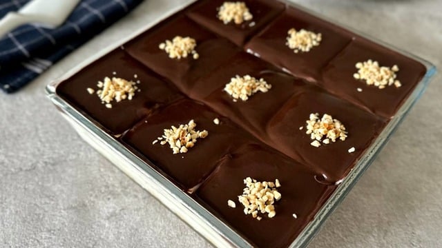 Profiterol Tadında: Kedidili Muhallebi Tatlısı