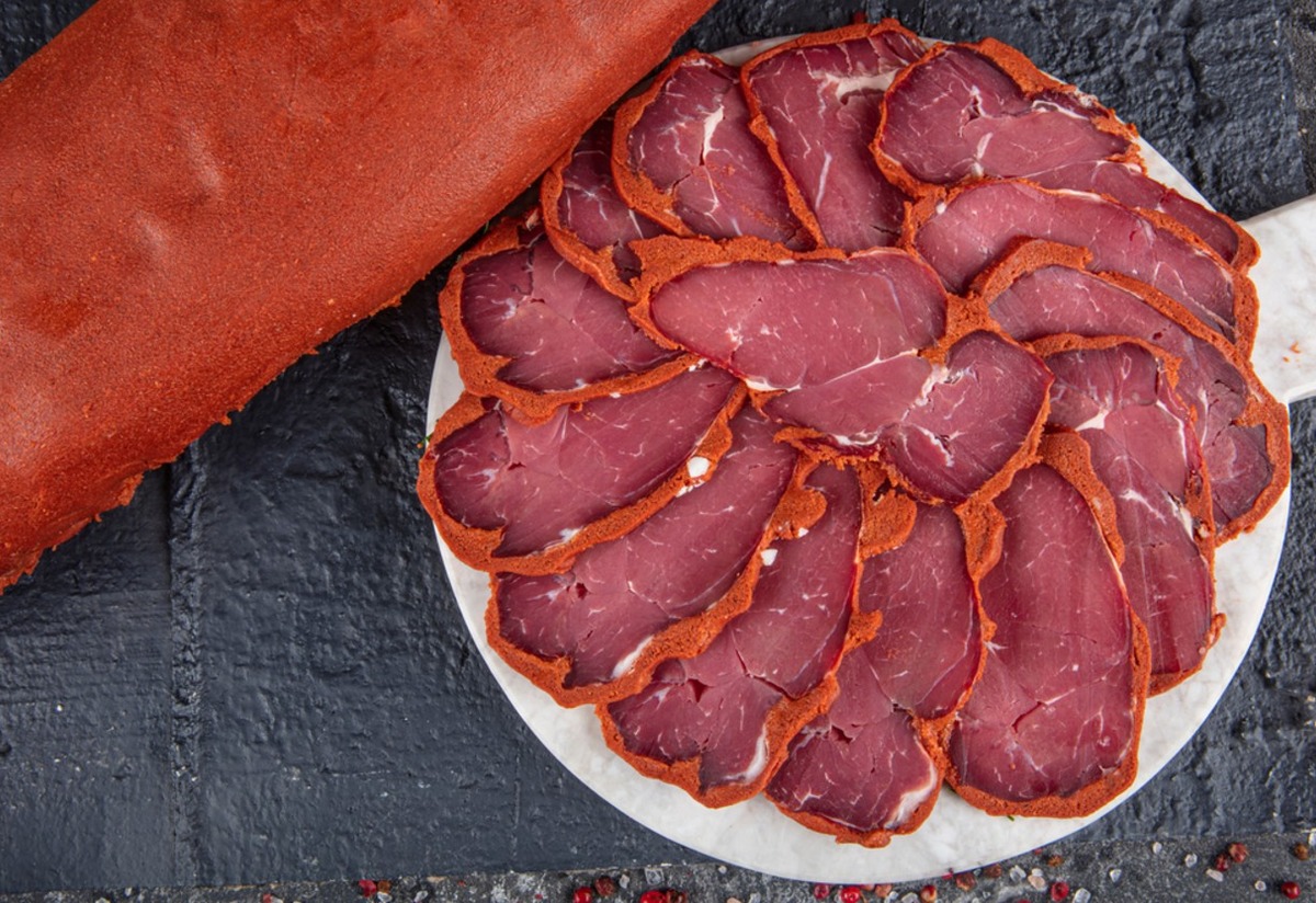 Pastırma Nasıl Saklanır? Kaç Gün Dayanır? Tarifi