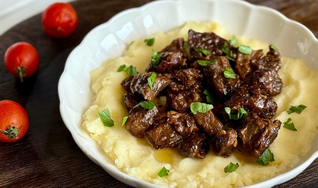 Enfes Aromasıyla: Sakızlı Kebap