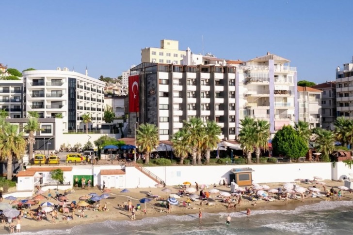 Sunday Beach Hotel