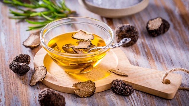Trüf Yağı Nedir? Mutfakta Nasıl Kullanılır?