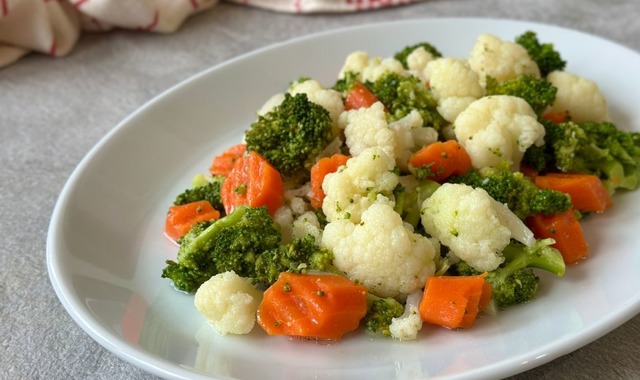 Sağlık Dolu: Sebze Salatası