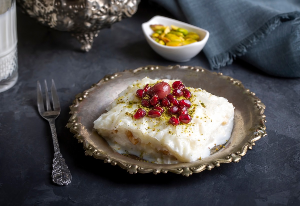 Güllaç Kaç Kalori? Güllaç Kilo Aldırır mı? Tarifi