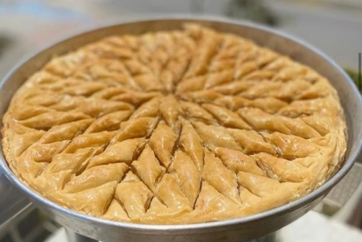 El Açması Cevizli Baklava Tarifi